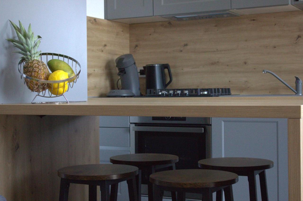 Apartman Sara S Pogledom Na More Lovran Bagian luar foto