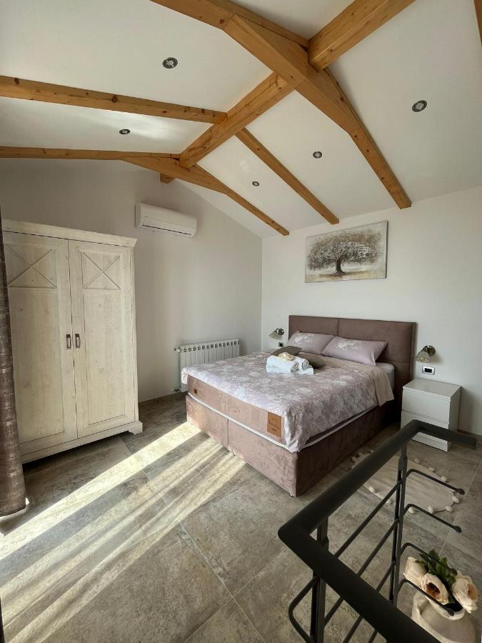 Apartman Sara S Pogledom Na More Lovran Bagian luar foto